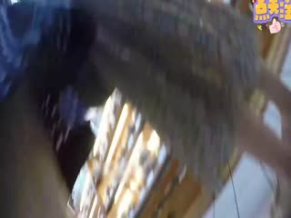 [偷拍] 超市尾@-,[随狂+#拍！年轻美女裙:(底春光全泄露